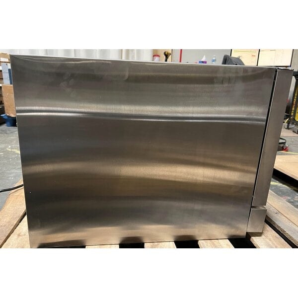 Scratch and Dent Moffat E27M3-P Turbofan Single Deck Full Size Electric Convection Oven with Mechanical Controls - 208V, 1 Phase, 4.2 kW