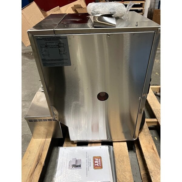 Scratch and Dent Perfect Fry PFA730-240V/1PH PFA Fully Automatic Ventless Countertop Deep Fryer - 240V, 8.0 kW, 1 Phase