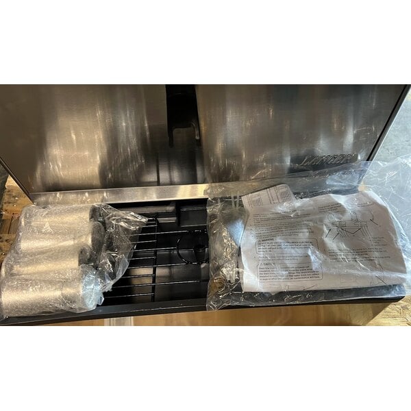 Scratch and Dent Hoshizaki DM-4420N 22" Countertop Cubelet Ice and Water Dispenser - 200 lb. Ice Storage Capacity