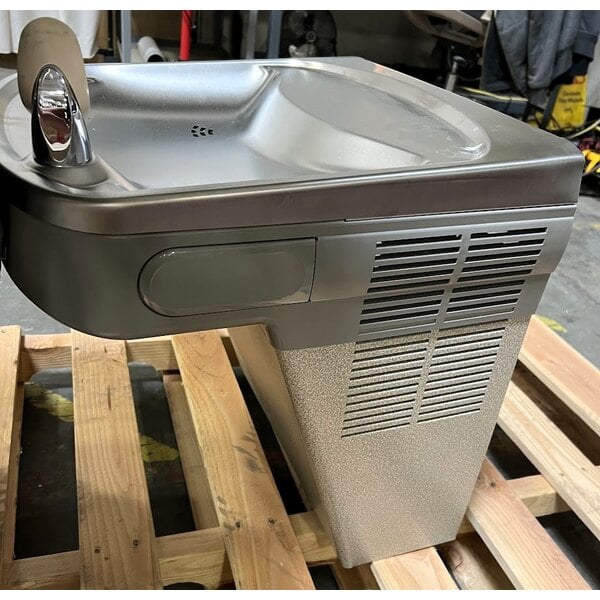 Scratch and Dent Zurn Elkay EZSDL Light Gray Wall Mount Non-Filtered Drinking Fountain with Extra Deep Basin - Non-Refrigerated