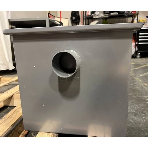 Scratch and Dent Regency 40 lb. 20 GPM Grease Trap with 3" Non-Threaded Connections - Non-PDI Certified