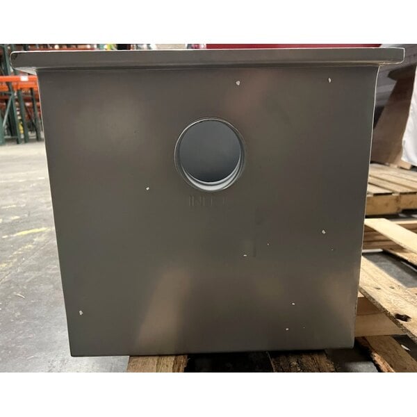Scratch and Dent Regency 40 lb. 20 GPM Grease Trap with 3" Non-Threaded Connections - Non-PDI Certified