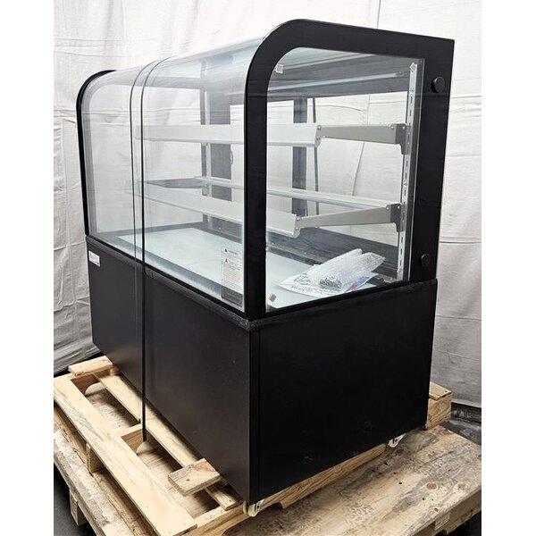 Scratch and Dent Avantco BC-48-HC 48" Curved Glass Black Refrigerated Bakery Display Case