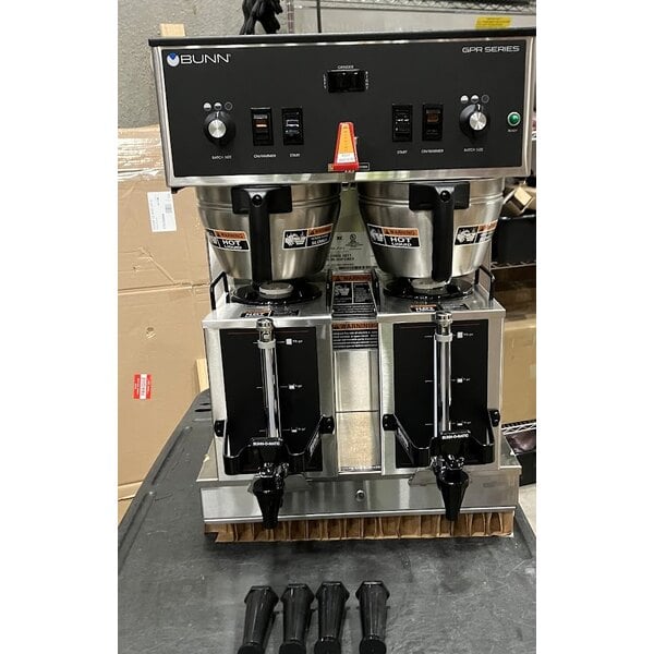Scratch and Dent Bunn 20900.0011 Dual GPR-DBC 18.9 Gallon Dual Coffee Brewer - 120/240V, 6,890W