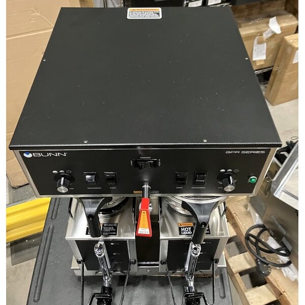 Scratch and Dent Bunn 20900.0011 Dual GPR-DBC 18.9 Gallon Dual Coffee Brewer - 120/240V, 6,890W