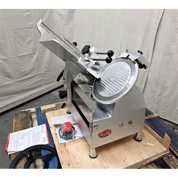 Scratch and Dent Avantco SL612A 12" Medium-Duty Automatic Meat Slicer with Manual Use Option - 1/2 hp