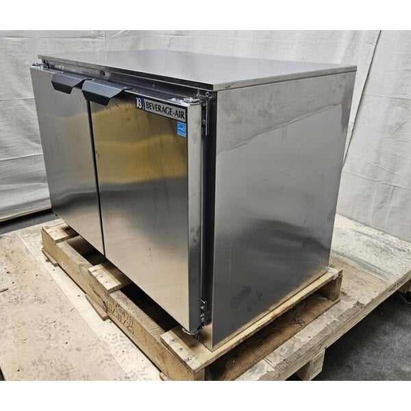 Scratch and Dent Beverage-Air UCR34HC-104 34" Low Profile Undercounter Refrigerator