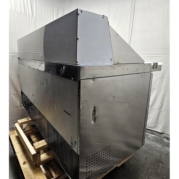 Scratch and Dent Avantco APT-71M-HC 70" 3 Door Mega Top Refrigerated Sandwich Prep Table