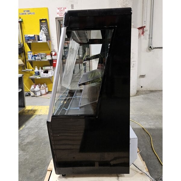 Scratch and Dent Avantco MAC-48HC 47" Black Vertical Air Curtain Merchandiser - 115V