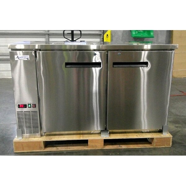 Scratch and Dent Avantco UDD-60-HC-S (2) Double Tap Kegerator Beer Dispenser - Stainless Steel, (2) 1/2 Keg Capacity