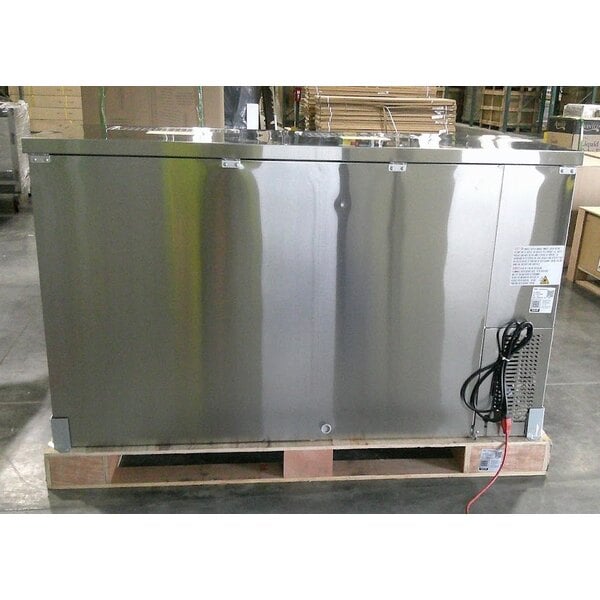 Scratch and Dent Avantco UDD-60-HC-S (2) Double Tap Kegerator Beer Dispenser - Stainless Steel, (2) 1/2 Keg Capacity