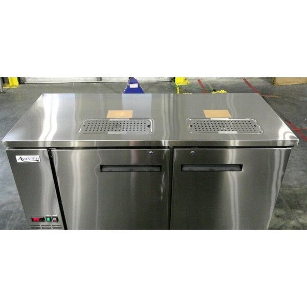 Scratch and Dent Avantco UDD-60-HC-S (2) Double Tap Kegerator Beer Dispenser - Stainless Steel, (2) 1/2 Keg Capacity