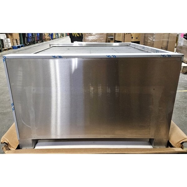Scratch and Dent EmberGlo 5030102 41C 36" Natural Gas Open Hearth Mid-Closed Front Countertop Charbroiler - 85,000 BTU