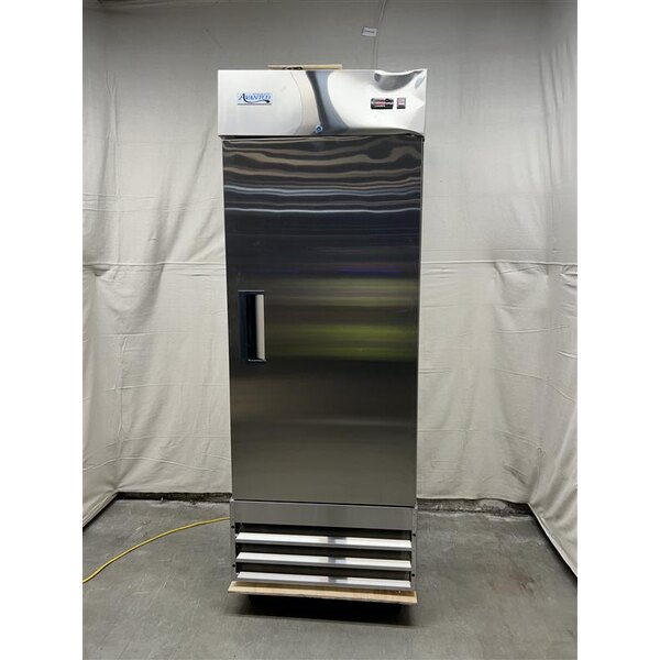 Scratch and Dent Avantco A-23R-HC 29" Solid Door Reach-In Refrigerator