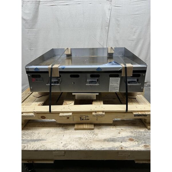 Scratch and Dent Wolf by Vulcan AGM36-NAT Natural Gas 36" Heavy-Duty Gas Countertop Griddle with Manual Controls - 81,000 BTU