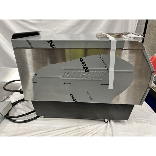 Scratch and Dent Hatco TQ-800 Toast Qwik Conveyor Toaster - 2" Opening, 208V