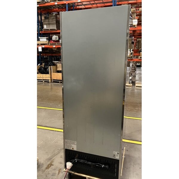 Scratch and Dent Avantco SS-1F-HC 29" Stainless Steel Solid Door Reach-In Freezer