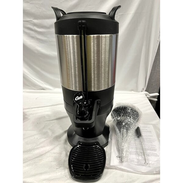 Scratch and Dent Curtis TXSG1501S600 ThermoPro 1.5 Gallon Vacuum Server with Stylized Base