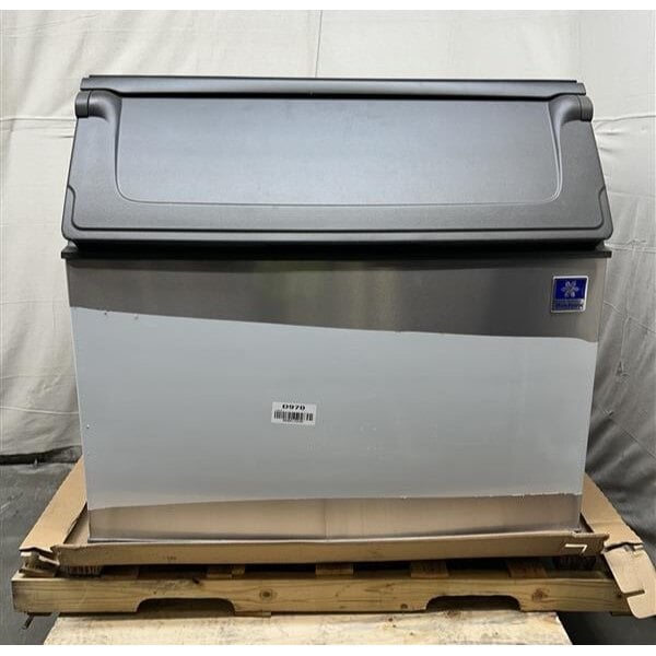 Scratch and Dent Manitowoc IDT1500A Indigo NXT 48" Air Cooled Cube Ice Machine with Bin - 208-230V, 1 Phase, 1668 lb.