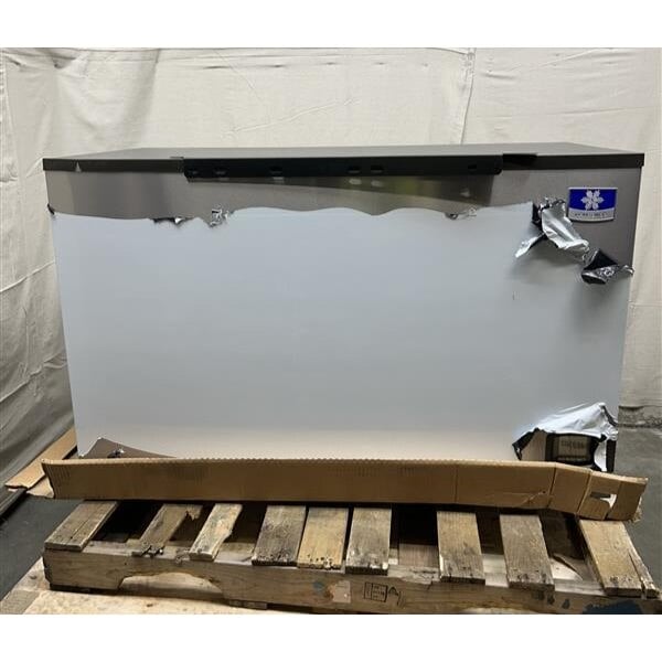 Scratch and Dent Manitowoc IDT1500A Indigo NXT 48" Air Cooled Cube Ice Machine with Bin - 208-230V, 1 Phase, 1668 lb.