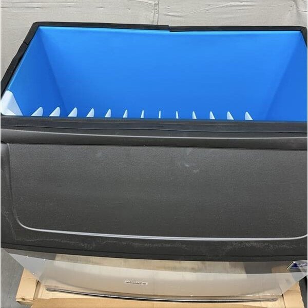 Scratch and Dent Manitowoc IDT1500A Indigo NXT 48" Air Cooled Cube Ice Machine with Bin - 208-230V, 1 Phase, 1668 lb.