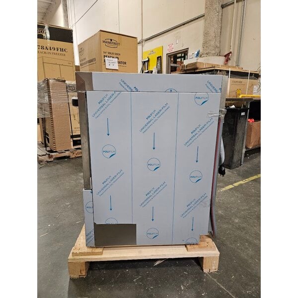 Scratch and Dent MainStreet Equipment HTUC High-Temperature Undercounter Dishwasher - 208V/240V, 1 Phase