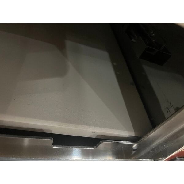 Scratch and Dent Avantco DPO-18-S Single Deck Countertop Pizza/Bakery Oven - 1700W, 120V