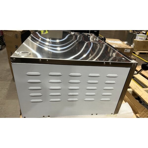 Scratch and Dent Avantco DPO-18-S Single Deck Countertop Pizza/Bakery Oven - 1700W, 120V