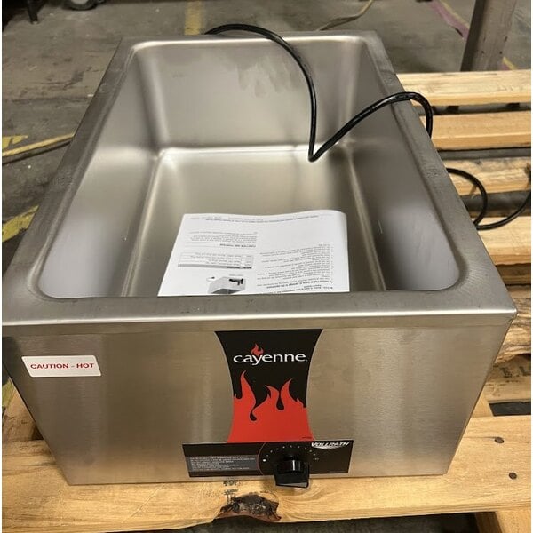 Scratch and Dent Vollrath 72000 Cayenne Full Size - Stainless Steel Countertop Warmer - 120V, 1000W