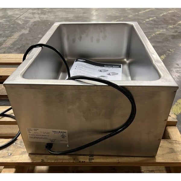 Scratch and Dent Vollrath 72000 Cayenne Full Size - Stainless Steel Countertop Warmer - 120V, 1000W