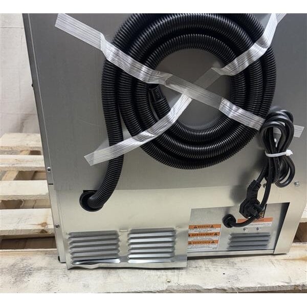 Scratch and Dent Manitowoc UDP-0065A NEO 19 11/16" Air Cooled Undercounter Dice Cube Ice Machine with 31 lb. Bin - 115V, 62 lb.