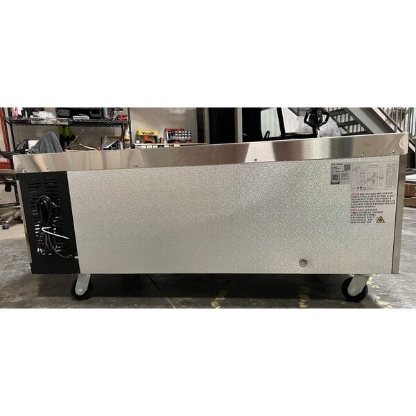 Scratch and Dent Avantco CBE-60-HC 60" 2 Drawer Refrigerated Chef Base