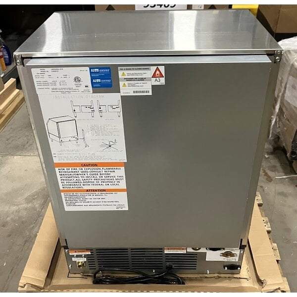 Scratch and Dent Manitowoc UDP0240W-161B NEO 26" Water Cooled Undercounter Full Size Cube Ice Machine with 90 lb. Bin - 115V, 240 lb.