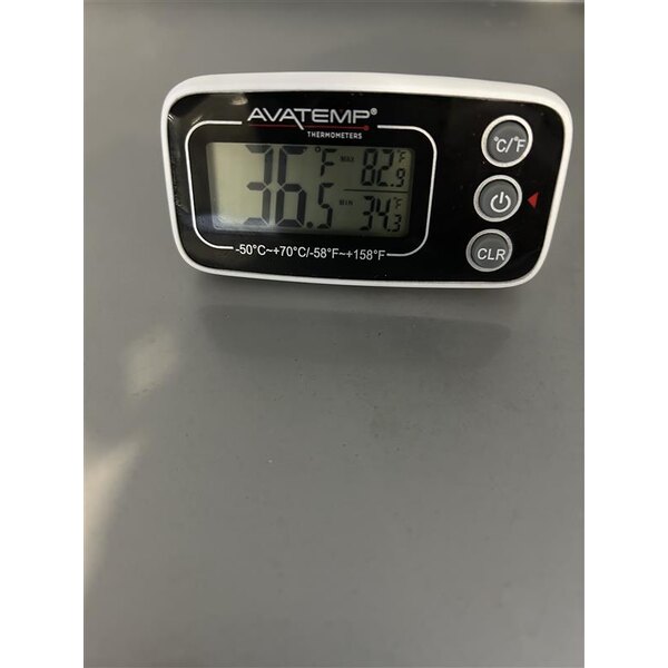 Scratch and Dent True TOAM-36-HC~NSL01 36" Refrigerated Air Curtain Merchandiser
