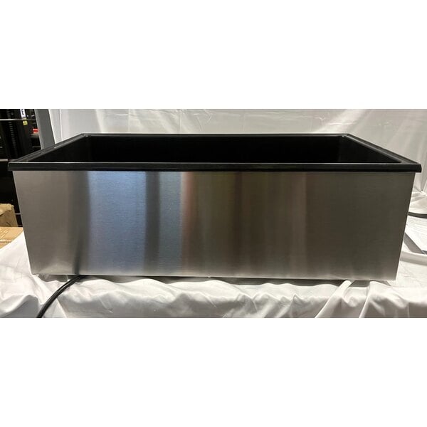 Scratch and Dent Vollrath 72050 Cayenne 28 3/4" x 13 3/4" Heat 'n Serve 4/3 Size Countertop Food Rethermalizer - 120V, 1600W