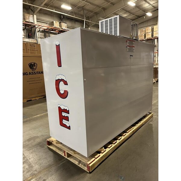 Scratch and Dent Leer 100AS-R290 94" Outdoor Auto Defrost Ice Merchandiser with Straight Front and Galvanized Steel Doors