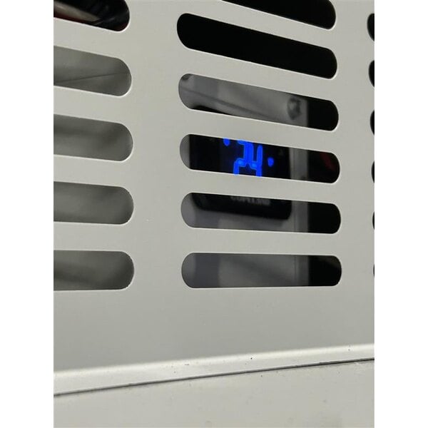 Scratch and Dent Leer 100AS-R290 94" Outdoor Auto Defrost Ice Merchandiser with Straight Front and Galvanized Steel Doors