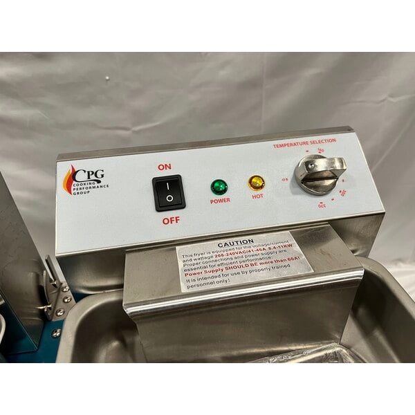 Scratch and Dent Cooking Performance Group EF302 30 lb. Dual Tank Heavy-Duty Electric Countertop Fryer - 208/240V, 8400/11,000W