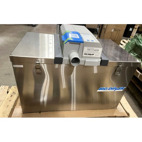 Scratch and Dent Thermaco Big Dipper W-350-IS 85 lb. Automatic Grease Trap