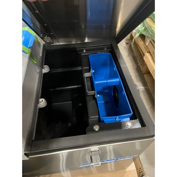 Scratch and Dent Thermaco Big Dipper W-500-IS 108 lb. Automatic Grease Trap