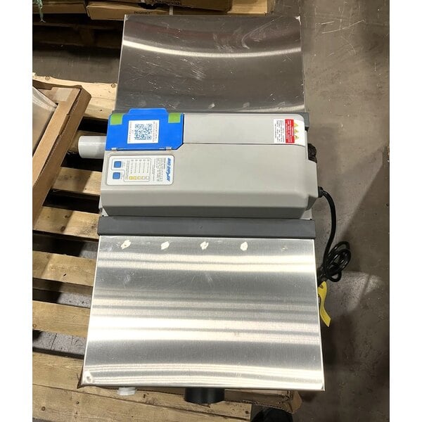 Scratch and Dent Thermaco Big Dipper W-500-IS 108 lb. Automatic Grease Trap