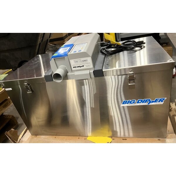 Scratch and Dent Thermaco Big Dipper W-500-IS 108 lb. Automatic Grease Trap