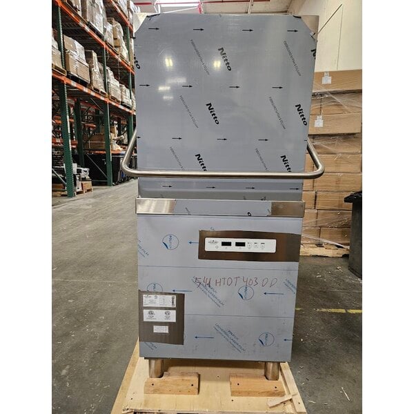 Scratch and Dent MainStreet Equipment HTDT Single Rack High-Temperature Door-Type Dish Machine with Booster Heater - 208-240V, 3 Phase
