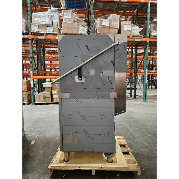 Scratch and Dent MainStreet Equipment HTDT Single Rack High-Temperature Door-Type Dish Machine with Booster Heater - 208-240V, 3 Phase