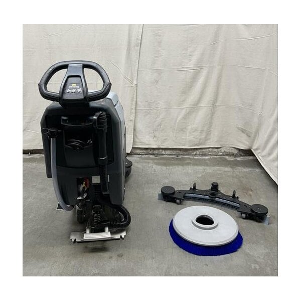 Scratch and Dent Advance SC401 17B 56385361 17" Walk Behind Small Floor Scrubber with (2) 98 Ah Gel Batteries, Charger, and Brush - 7.9 Gallon
