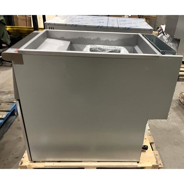 Scratch and Dent Avantco F5-ES-P 65-70 lb. Liquid Propane Stainless Steel Floor Fryer - 100,000 BTU
