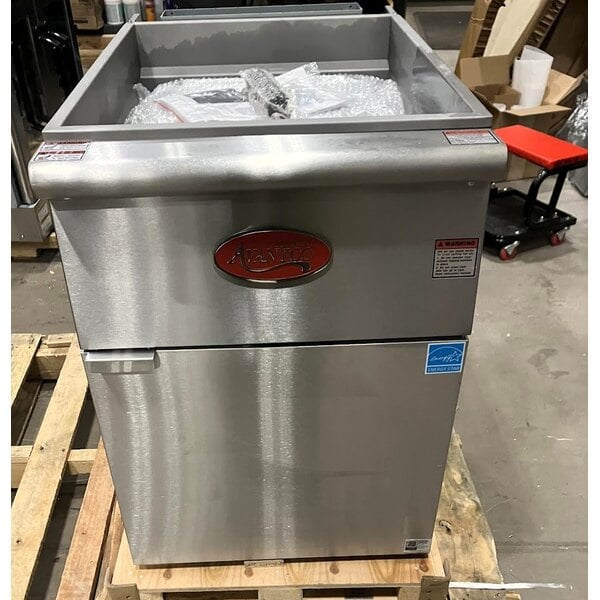 Scratch and Dent Avantco F5-ES-P 65-70 lb. Liquid Propane Stainless Steel Floor Fryer - 100,000 BTU