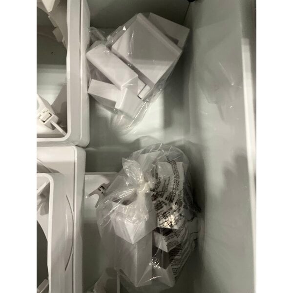 Scratch and Dent Avantco CPW-88-HC 88 3/4" 16 Tub White Deluxe Ice Cream Dipping Cabinet