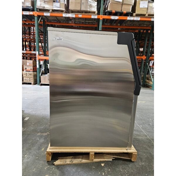 Scratch and Dent Scotsman B322S Ice Storage Bin 370 lb. Stainless Steel Exterior