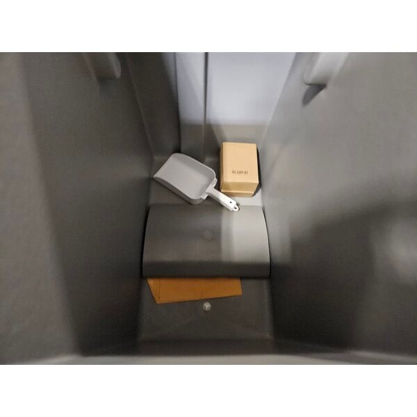 Scratch and Dent Scotsman B322S Ice Storage Bin 370 lb. Stainless Steel Exterior